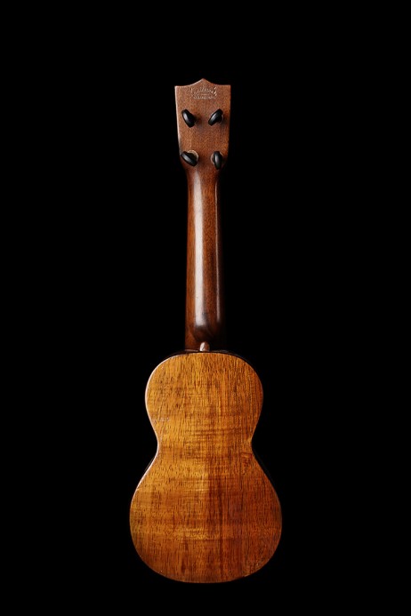 C.F. MARTIN & Co.  - Ukulele 1 K (back)