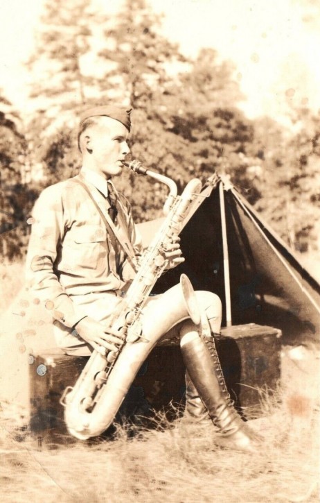 ANONYMOUS - American soldier playing baritone saxophone