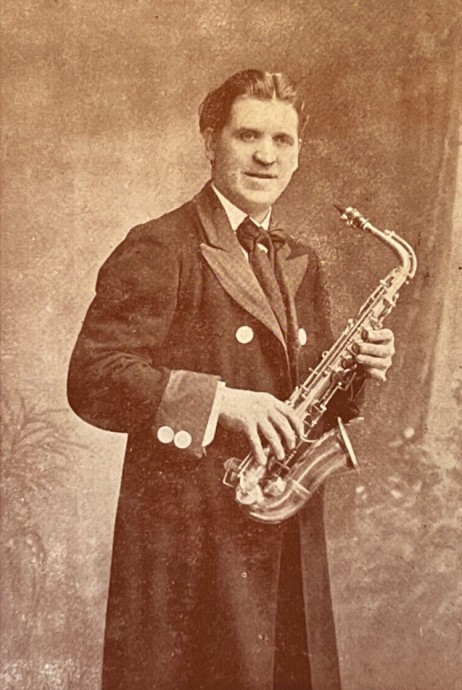 ANONYMOUS - Eugen Earle of Mayer & Earle, The Famous Entertainers