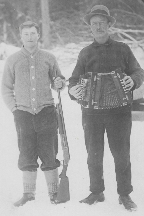 ANONYMOUS - German accordionist