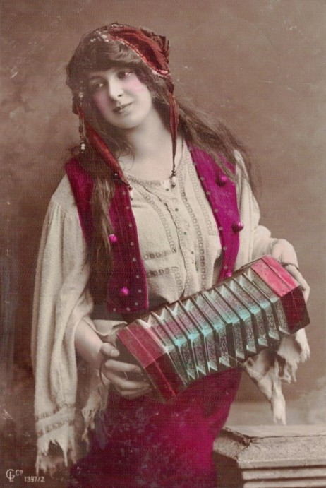 ANONYMOUS - Gypsy woman playing bandoneon